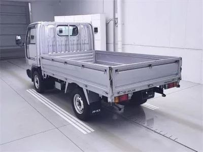 Nissan ATLAS  с аукциона в Японии