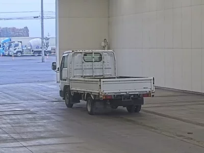 Nissan ATLAS  с аукциона в Японии