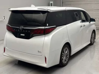 Toyota ALPHARD  с аукциона в Японии