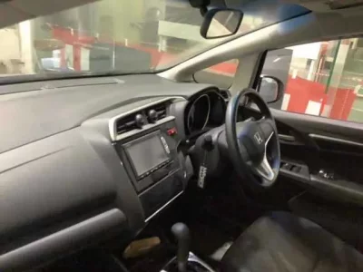 Honda FIT  с аукциона в Японии