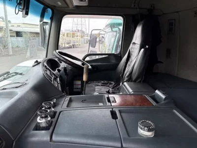 Mitsubishi SUPER GREAT  с аукциона в Японии