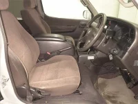 Toyota HIACE лот № 70263 оценка 3.5  с аукциона в Японии 4