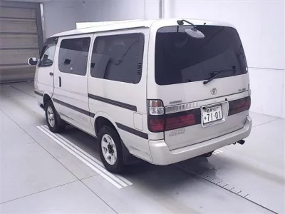 Toyota HIACE  с аукциона в Японии
