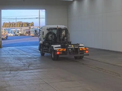 Isuzu FORWARD  с аукциона в Японии