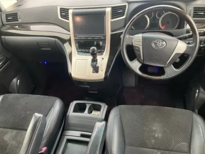 Toyota VELLFIRE  с аукциона в Японии