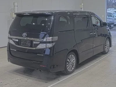 Toyota VELLFIRE  с аукциона в Японии