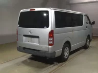 Toyota HIACE VAN лот № 62007 оценка 3  с аукциона в Японии 1