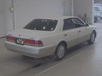 Toyota CROWN лот № 20435 оценка RA  с аукциона в Японии 1