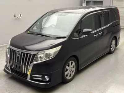 Toyota ESQUIRE  с аукциона в Японии