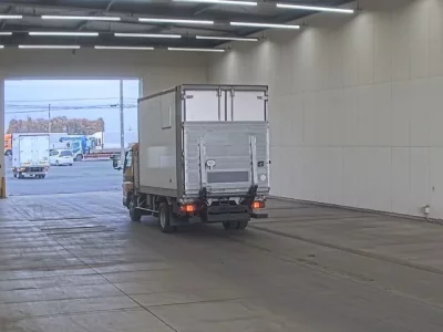 Mitsubishi CANTER  с аукциона в Японии