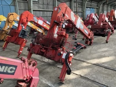 OTHERS UNIC CRANE