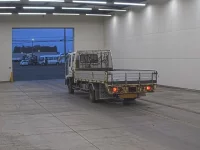 Isuzu FORWARD лот № 3281 оценка RB  с аукциона в Японии 1