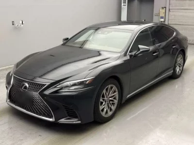 Lexus LS  с аукциона в Японии
