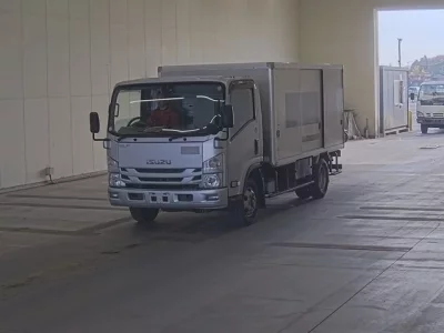 Isuzu ELF  с аукциона в Японии