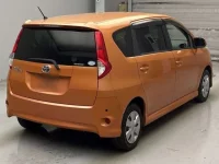 Toyota PASSO SETTE лот № 4048 оценка 3.5  с аукциона в Японии 1