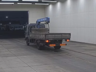 Isuzu FORWARD  с аукциона в Японии