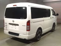 Toyota HIACE VAN лот № 62053 оценка 3.5  с аукциона в Японии 1