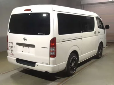 Toyota HIACE VAN  с аукциона в Японии