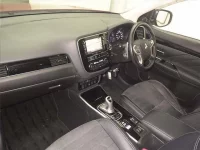 Mitsubishi OUTLANDER PHEV лот № 60012 оценка 4.5  с аукциона в Японии 3