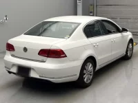 Volkswagen PASSAT лот № 5016 оценка R  с аукциона в Японии 1