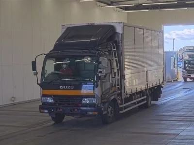 Isuzu FORWARD  с аукциона в Японии
