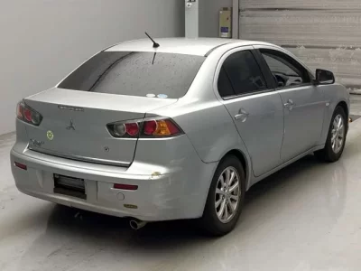 Mitsubishi GALANT FORTIS  с аукциона в Японии