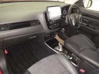 Mitsubishi OUTLANDER PHEV лот № 60047 оценка 4.5  с аукциона в Японии 3