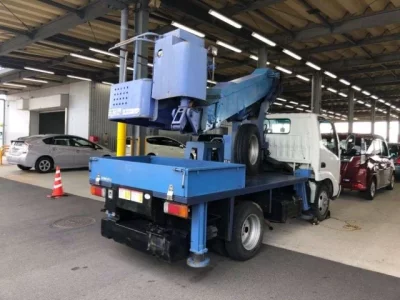 Hino DUTRO  с аукциона в Японии