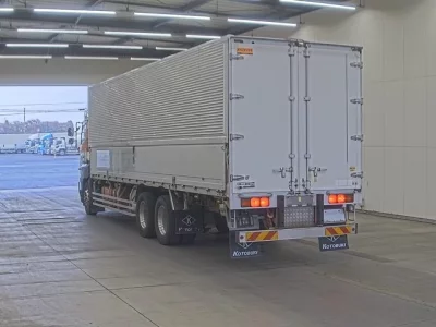 Hino PROFIA  с аукциона в Японии