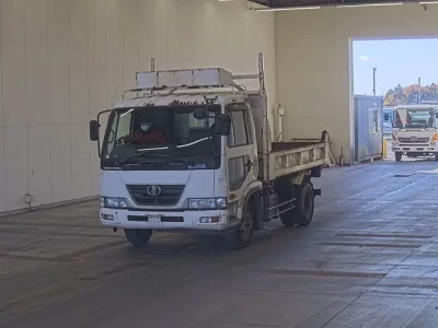 Nissan TRUCK  с аукциона в Японии