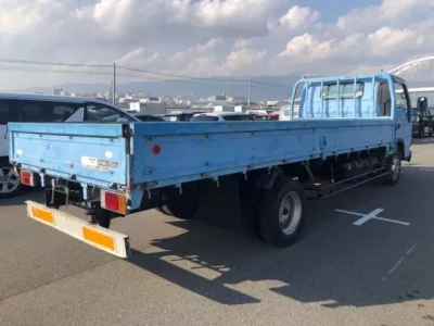 Isuzu ELF  с аукциона в Японии