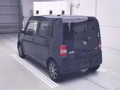Toyota PIXIS SPACE