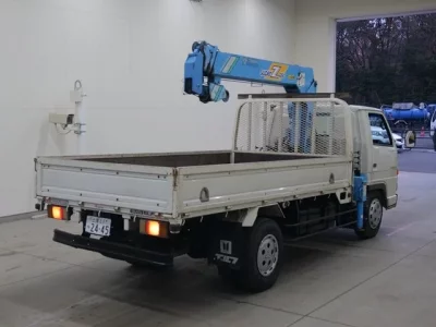 Isuzu ELF  с аукциона в Японии