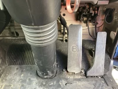 Isuzu FORWARD  с аукциона в Японии