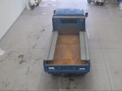 Mazda TITAN  с аукциона в Японии