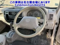 Toyota DYNA лот № 77009 оценка 3  с аукциона в Японии 3