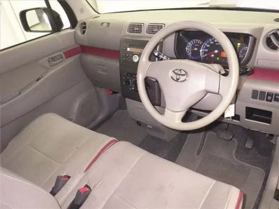 Toyota PIXIS SPACE