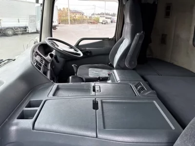 Mitsubishi SUPER GREAT  с аукциона в Японии