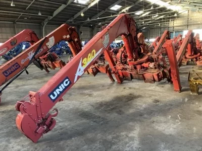 OTHERS UNIC CRANE