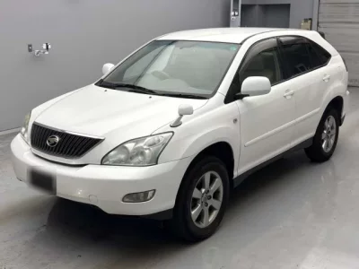 Toyota HARRIER  с аукциона в Японии