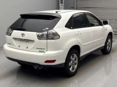 Toyota HARRIER  с аукциона в Японии