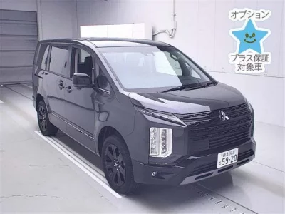 Mitsubishi DELICA D5