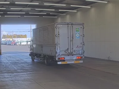 Isuzu FORWARD  с аукциона в Японии