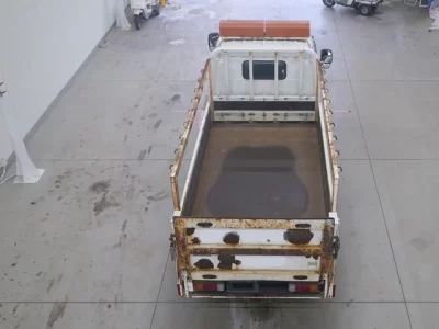 Toyota DYNA  с аукциона в Японии