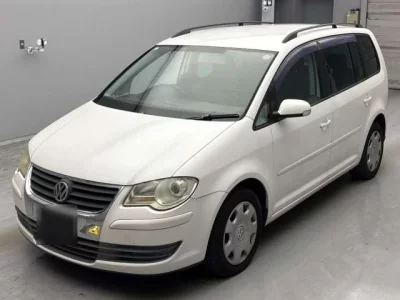 Volkswagen GOLF TOURAN