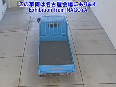 Toyota DYNA  с аукциона в Японии