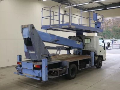 Isuzu ELF  с аукциона в Японии