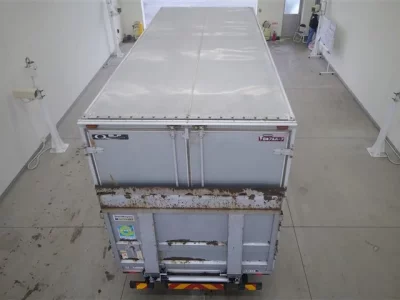 Isuzu ELF  с аукциона в Японии