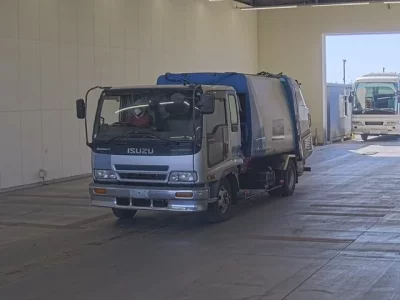 Isuzu FORWARD  с аукциона в Японии