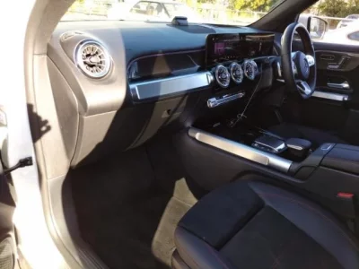 Mercedes-Benz GLB  с аукциона в Японии